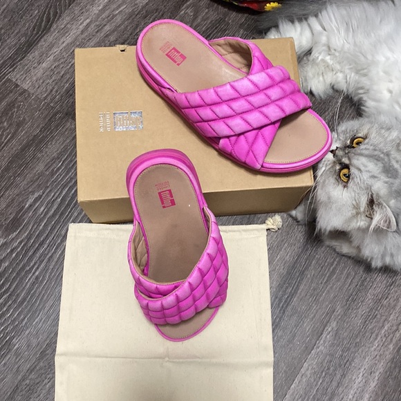 Limited Edition Fitflop Fuscia Distressed Pink Loosh Luxe Slides Valentine - Picture 1 of 11